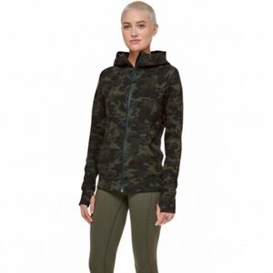 Lululemon Scuba Hoodie *Light
Cotton Fleece Multi Gator Green
Camo Size 12 EUC!